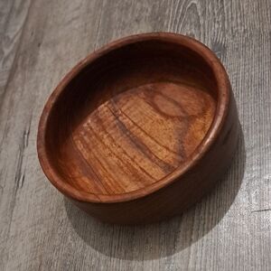 Source Unknown Rich Brown Wooden Bowl